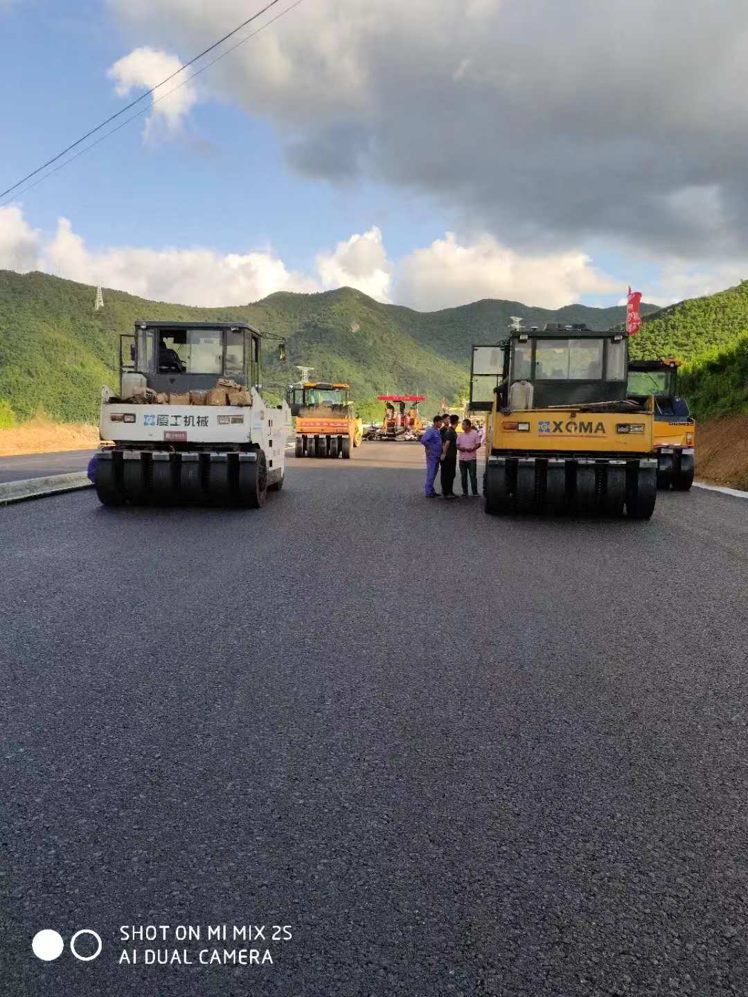 路基路面摊铺碾压监测系统解决方案